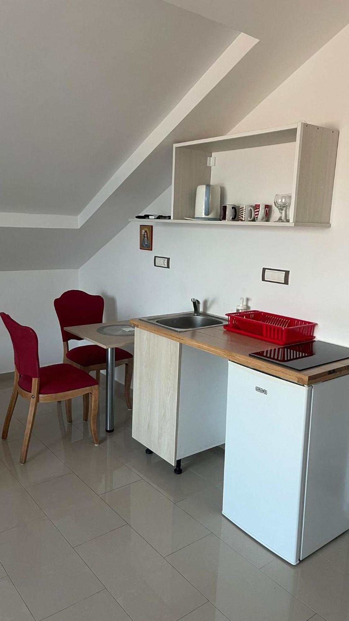 Apartments Villa Danilovic Херцег Нови Екстериор снимка
