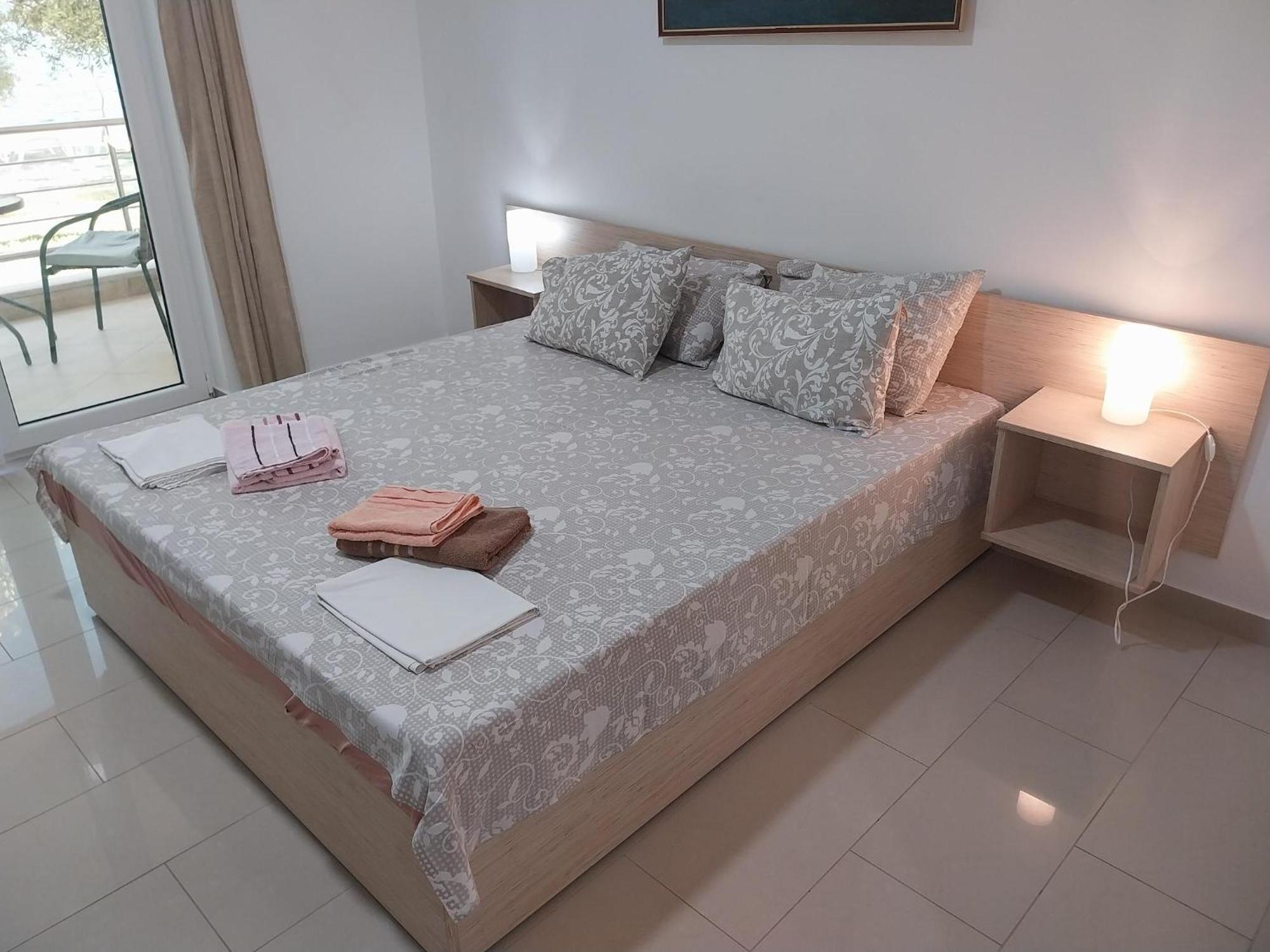 Apartments Villa Danilovic Херцег Нови Екстериор снимка
