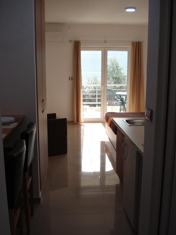 Apartments Villa Danilovic Херцег Нови Екстериор снимка